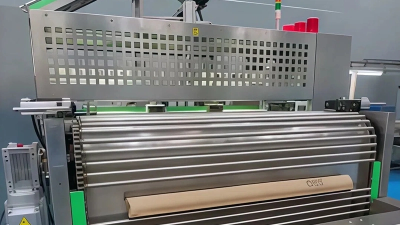 Автоматический податчик крышек банок с автоматической распаковкой